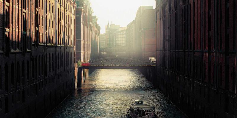 网络自动化与编排实战：使用Ansible实现多厂商设备统一配置